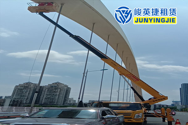 平南柳州桥梁检测施工现场